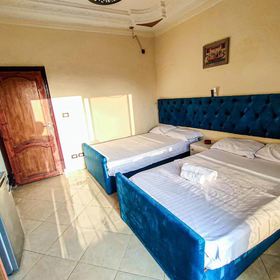 Happy Days Pyramids Inn Kafret el-Gabal Exterior foto